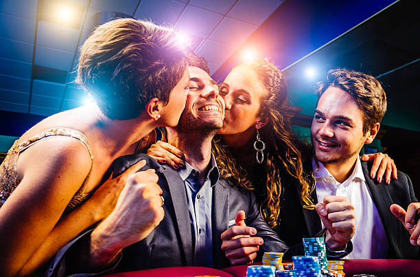 Three Card Poker table interface showing player hand and dealer cards